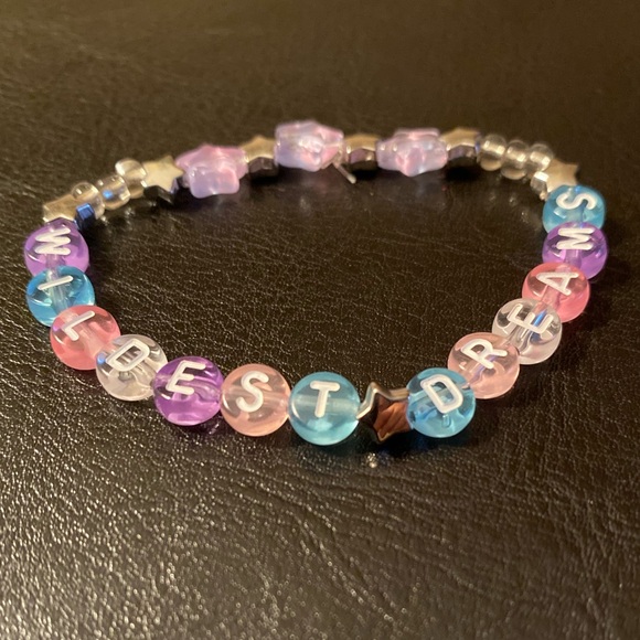 Wildest Dreams Handmade Taylor Swift Friendship Bracelet - Picture 3 of 3